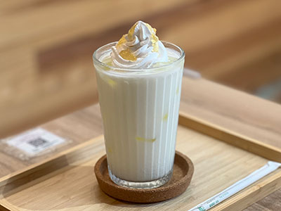 伊東・ちっ茶カフェメニューダイダイミルク