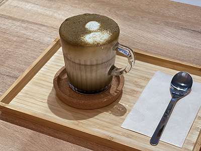 伊東・ちっ茶カフェメニューほうじ茶ラテ